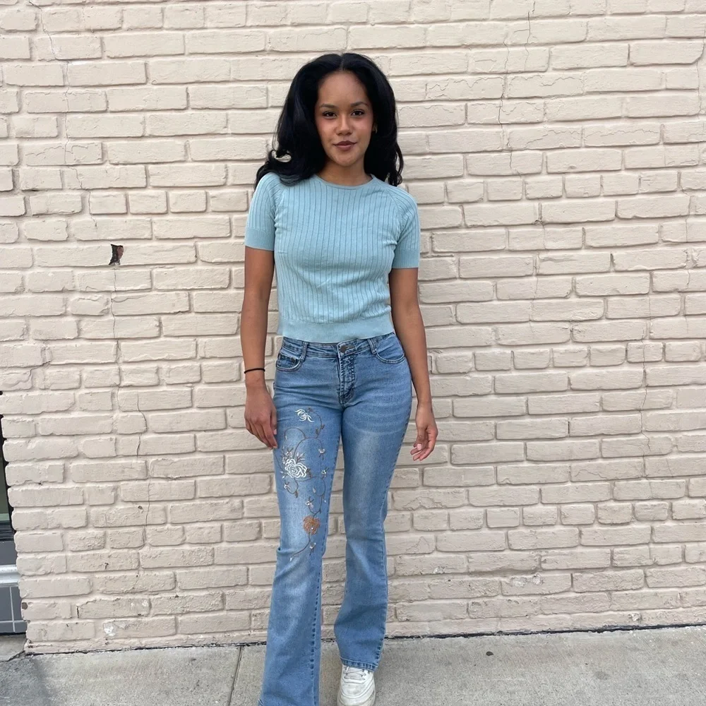 Retro flare leg blue jeans ๐ - Picture 6 of 7